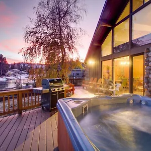 https://waterfront-apres-ski-cabin.insouthlaketahoe.com